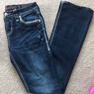 28 Long mid-rise bootcut Rock Revivals